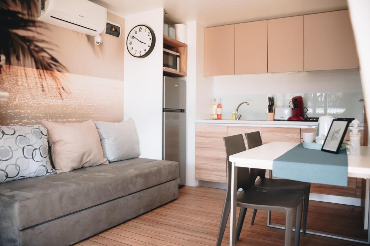 Mobile Home Peponi Del Mar, Camping Porton Biondi Rovinj Exterior photo