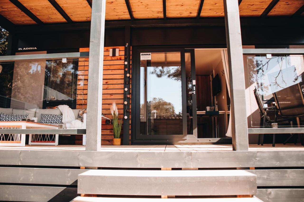 Mobile Home Peponi Del Mar, Camping Porton Biondi Rovinj Exterior photo